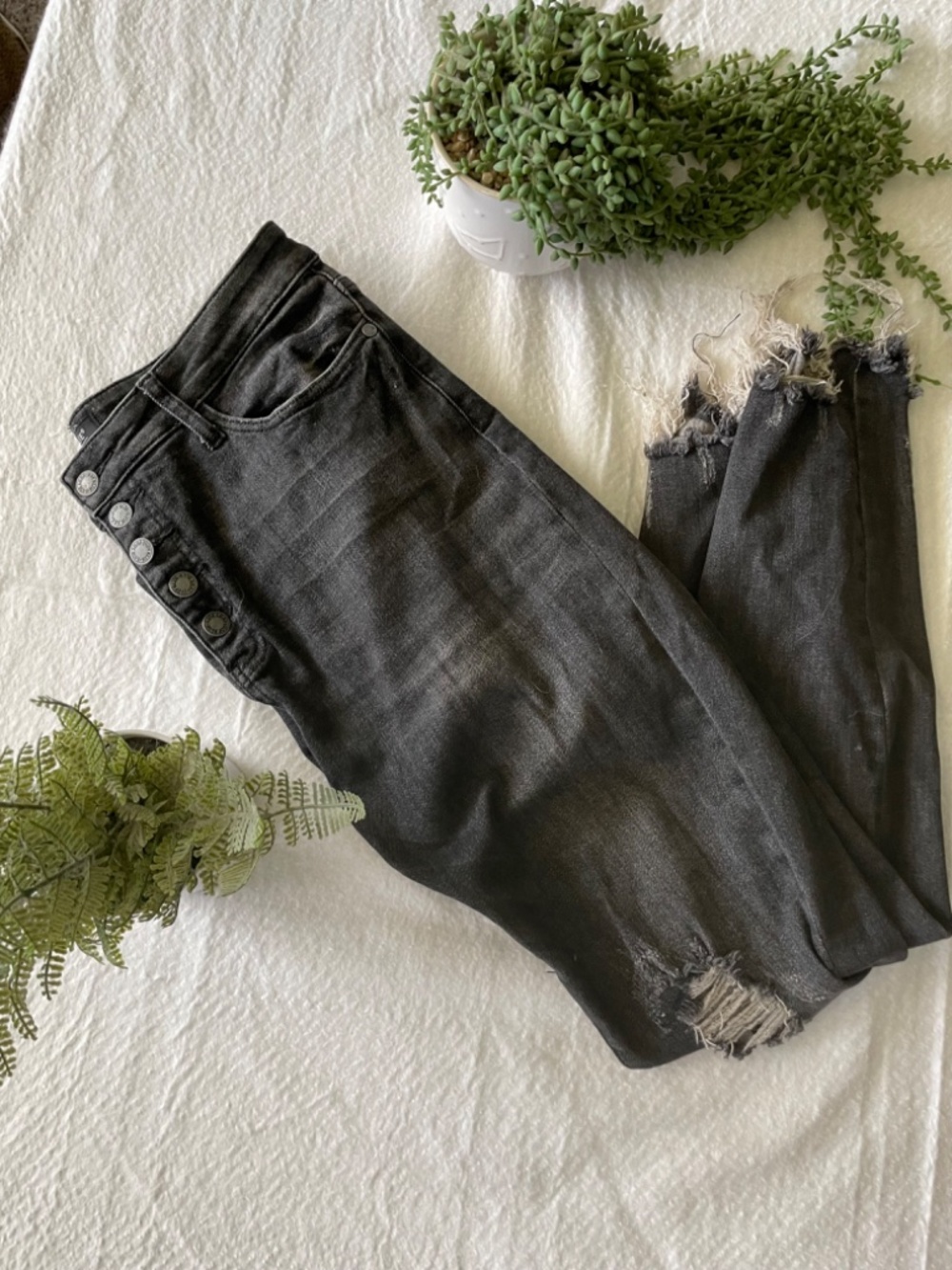 Dark wash jeans - Picture 4 of 5